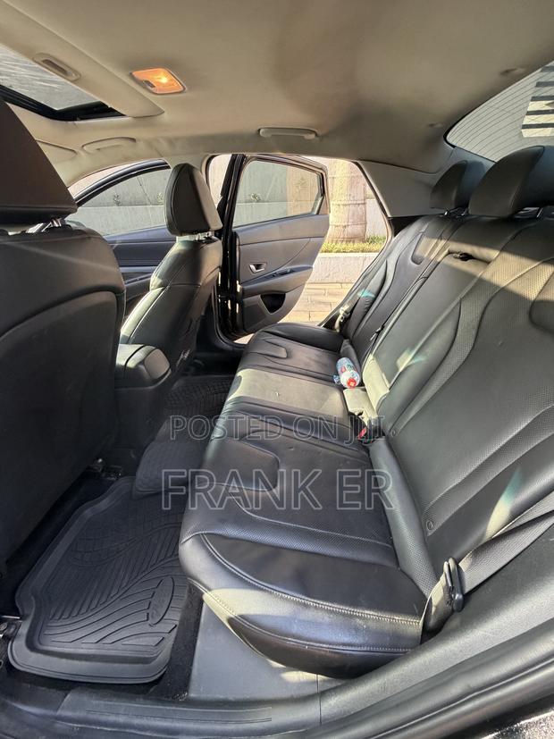 Hyundai Elantra Limited 2021 Black