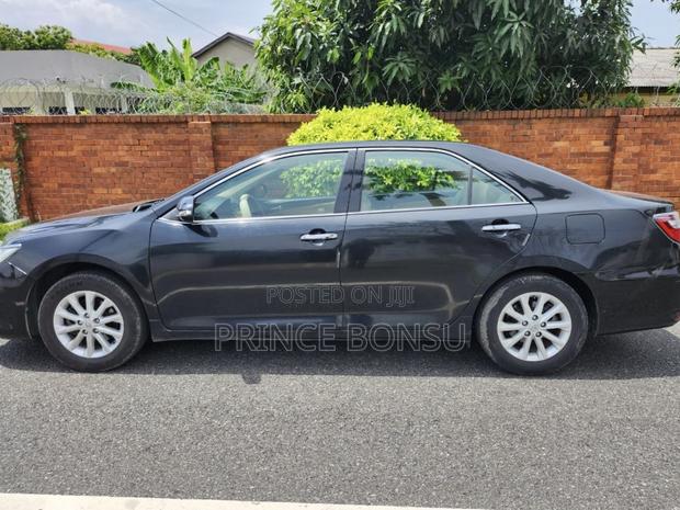 Toyota Camry 2016 Black