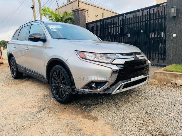 Mitsubishi Outlander LE FWD 2020 Silver