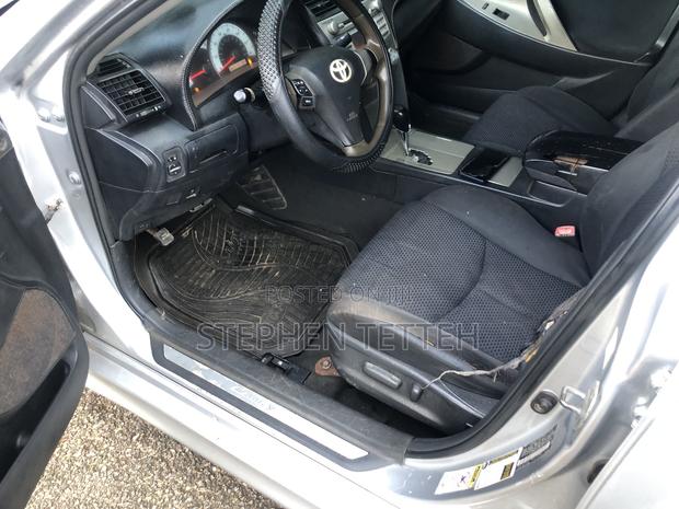 Toyota Camry SE 4dr Sedan (2.5L 4cyl 6A) 2011 Silver