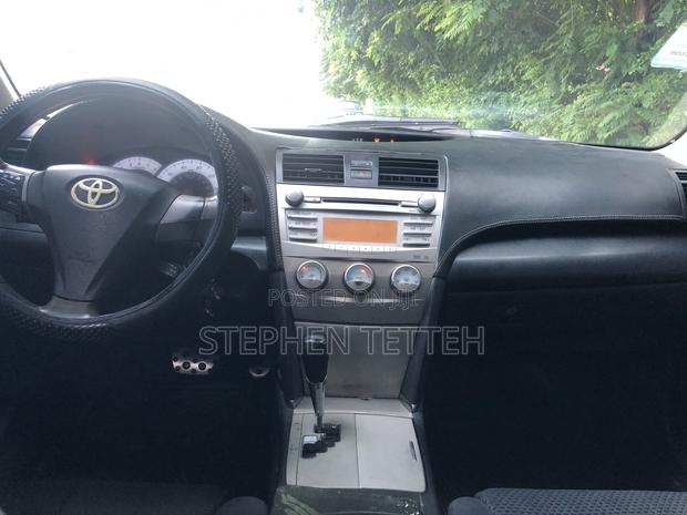 Toyota Camry SE 4dr Sedan (2.5L 4cyl 6A) 2011 Silver