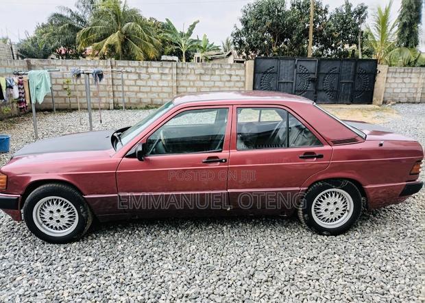 Mercedes-Benz 190E 2001