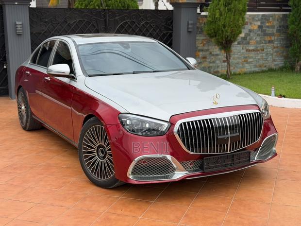 Mercedes-Benz E300 2017 Burgundy