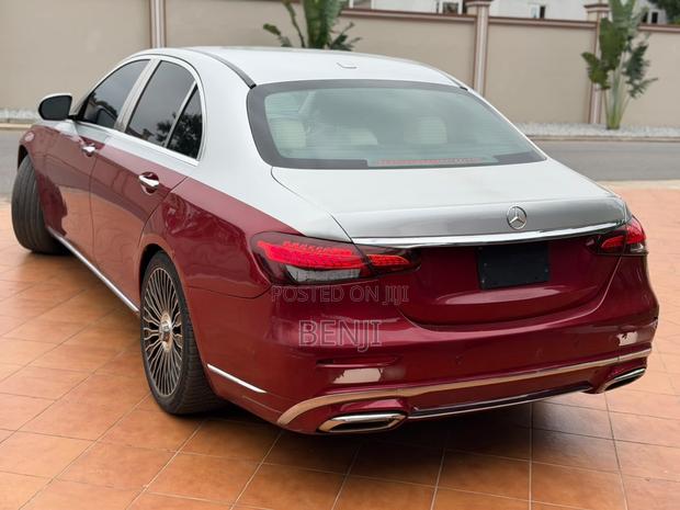 Mercedes-Benz E300 2017 Burgundy