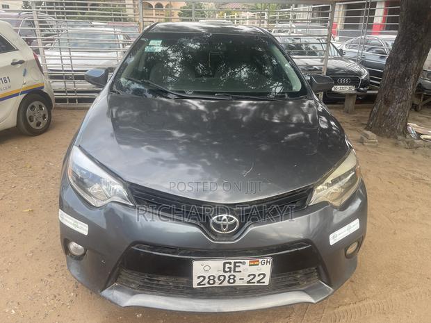 Toyota Corolla L 4dr Sedan (1.8L 4cyl 4A) 2014 Gray