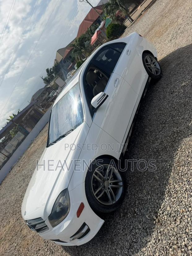 Mercedes-Benz C250 2014 White