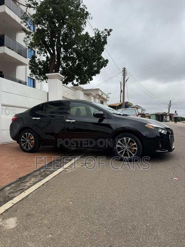 Toyota Corolla S 4dr Sedan (1.8L 4cyl CVT) 2015 Black