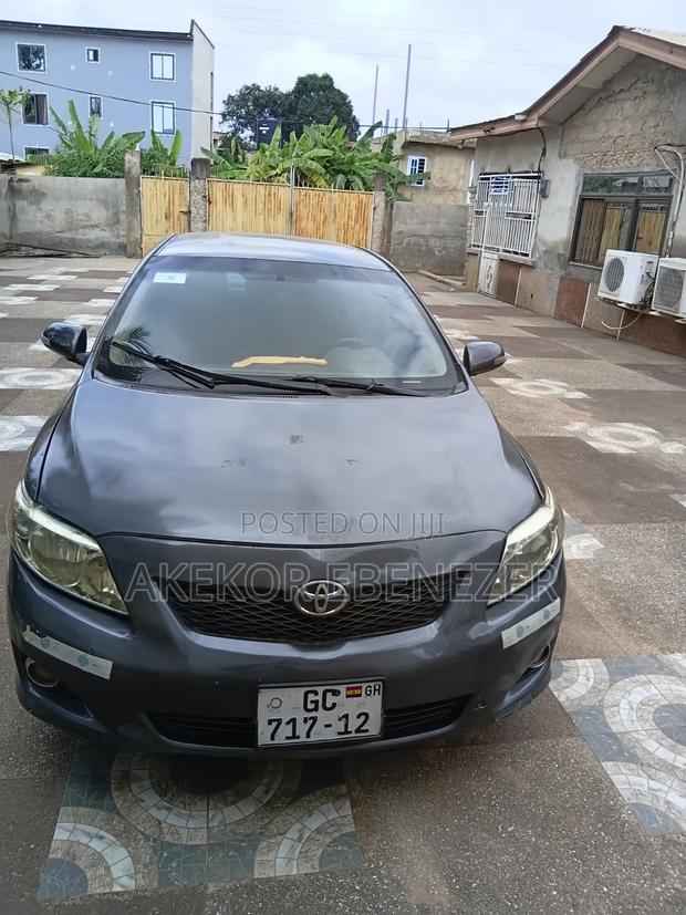 Toyota Corolla 2010 Gray
