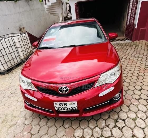 Toyota Camry 2014 Red