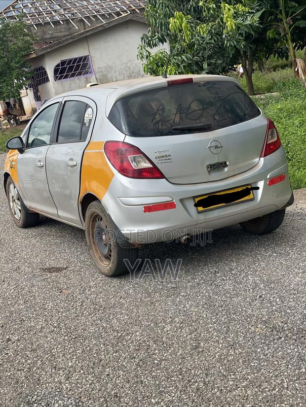 Opel Corsa 2012 Silver