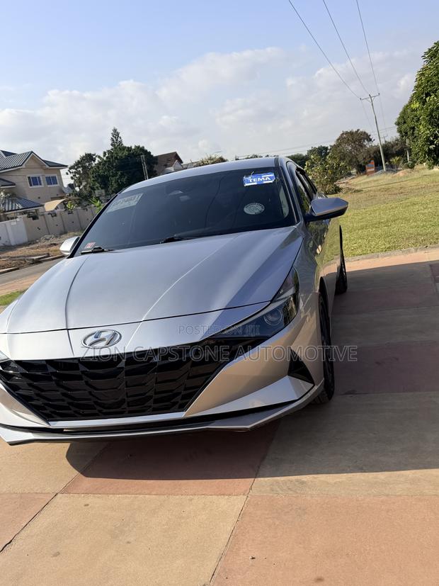 Hyundai Elantra SE 2021 Silver