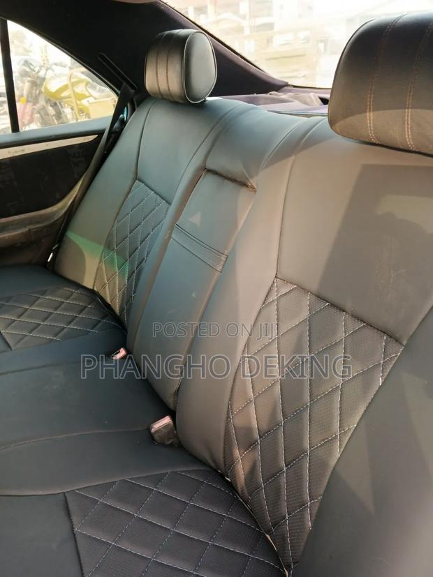 Mercedes-Benz 220E 2000 Blue