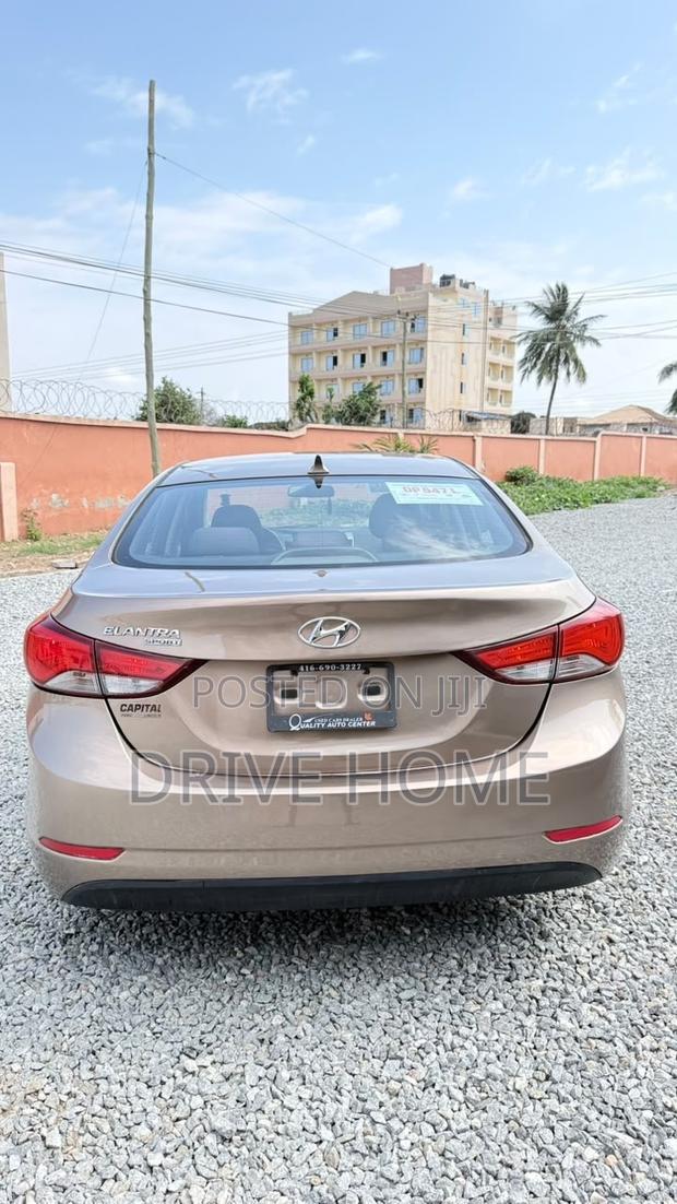 Hyundai Elantra 2015