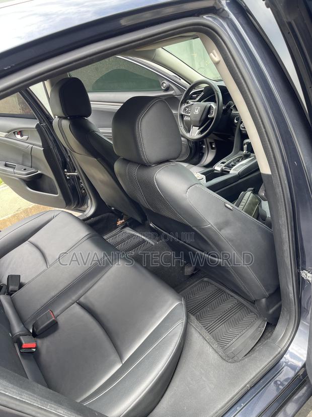 Honda Civic Touring Sedan 2020