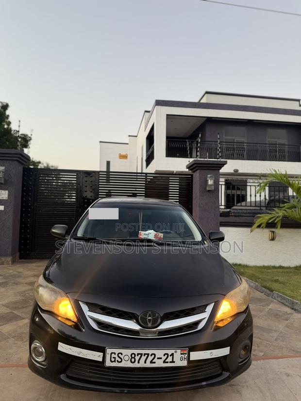 Toyota Corolla LE 4dr Sedan (1.8L 4cyl 4A) 2011 Black