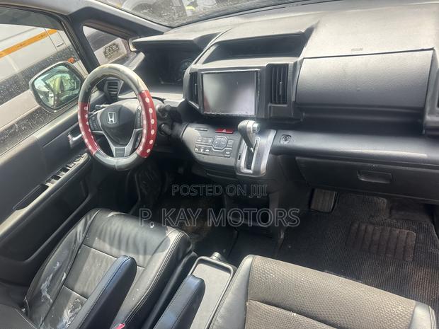 Honda Stepwgn 2013 Black