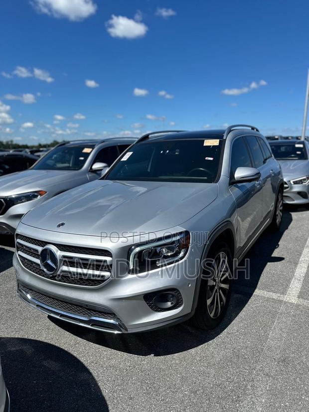 Mercedes-Benz GLB-Class GLB 250 4MATIC 2021 Silver