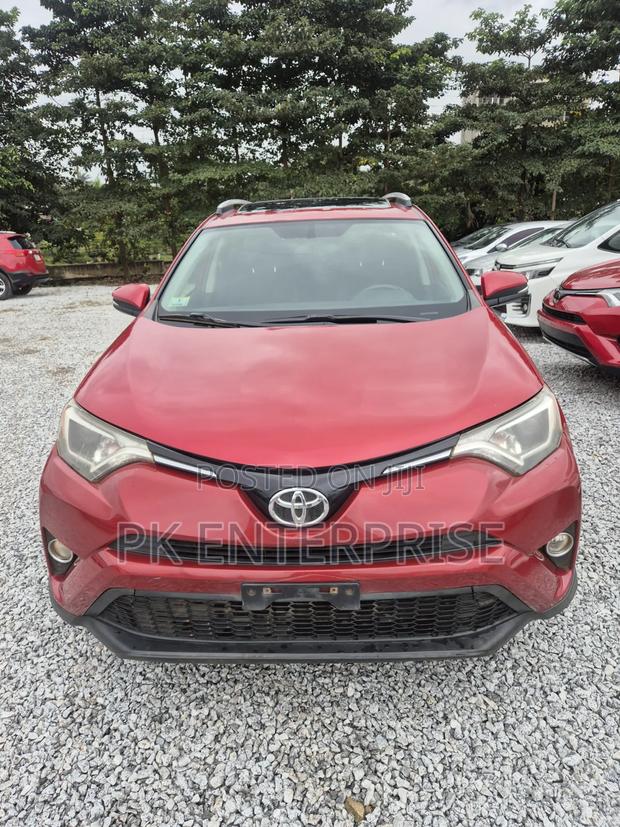 Toyota RAV4 2017 Red