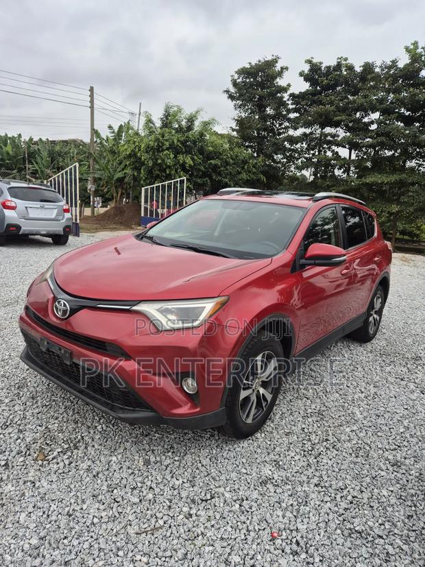 Toyota RAV4 2017 Red