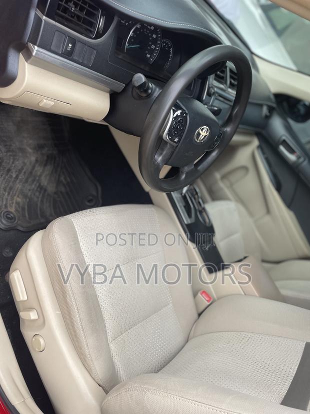 Toyota Camry LE 4dr Sedan (2.5L 4cyl 6A) 2014 Red