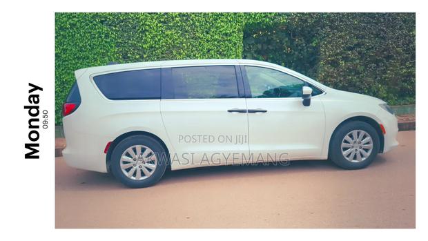 Chrysler Pacifica 3.6 Petrol FWD 2019 White