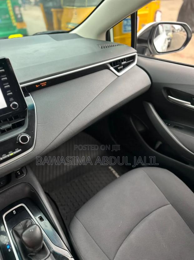 Toyota Corolla SE 2020 White
