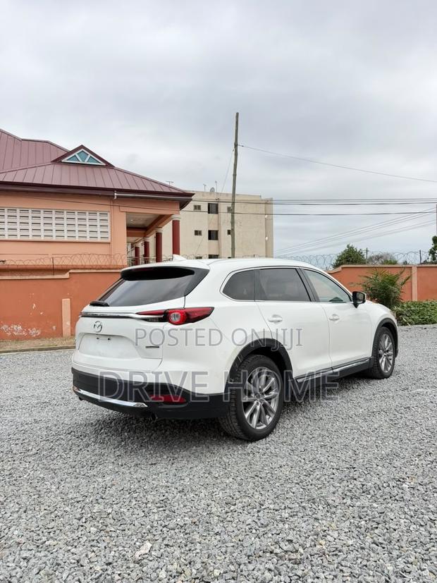 Mazda CX-9 Touring 2022 White