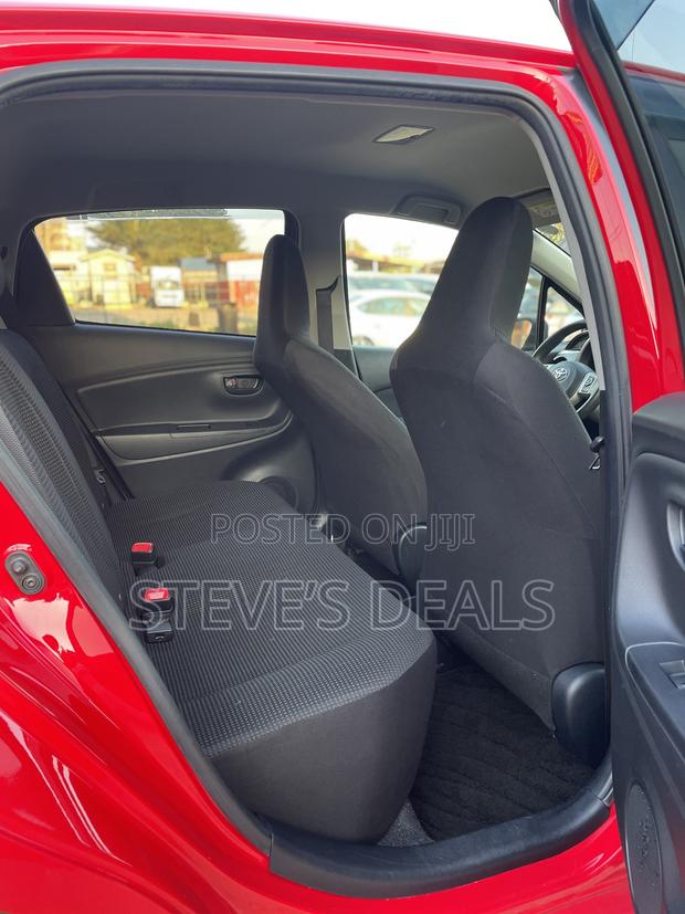 Toyota Vitz 1.3 FWD 5dr 2015 Red