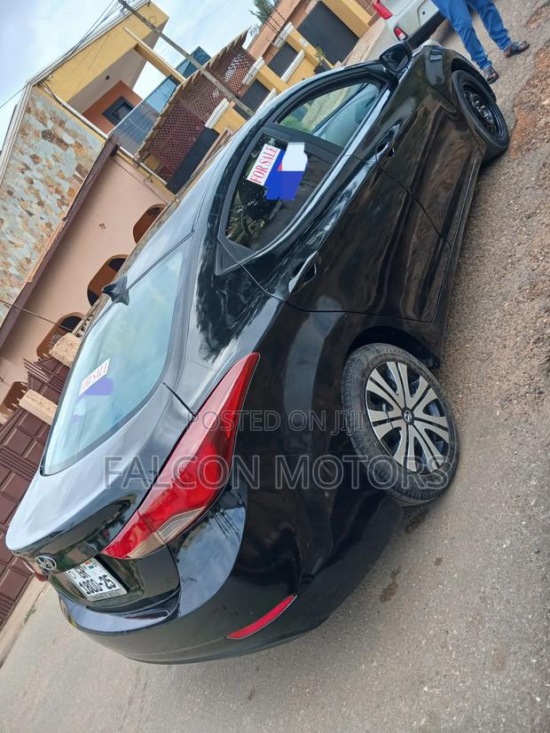 Hyundai Elantra 2015 Black