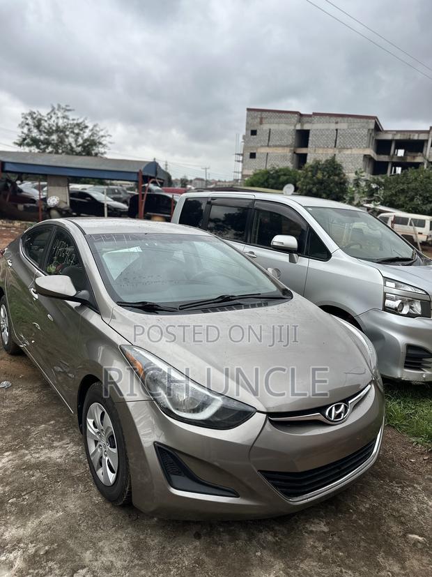 Hyundai Elantra 2016 Brown