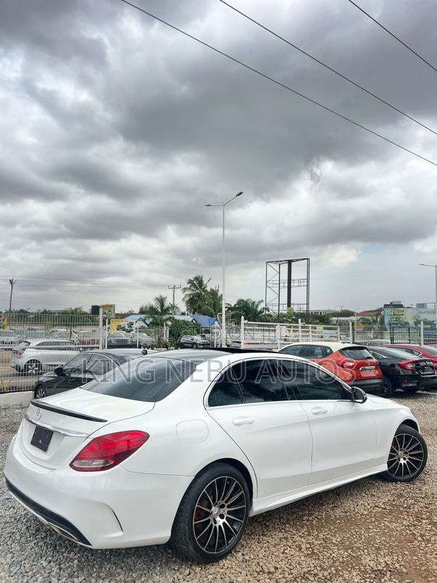 Mercedes-Benz C300 Sport 4Matic Sedan AWD (2.0L 4cyll 7A) 2016 White