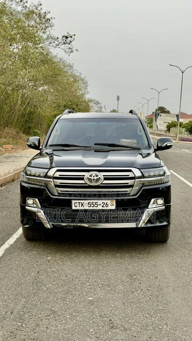 Toyota Land Cruiser 2017 Black