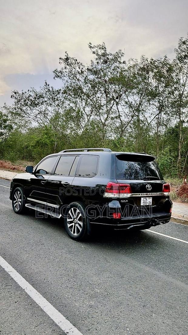 Toyota Land Cruiser 2017 Black