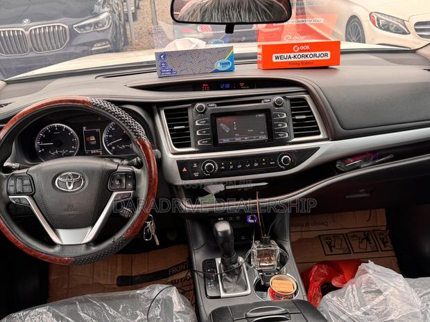 Toyota Highlander 2018 White
