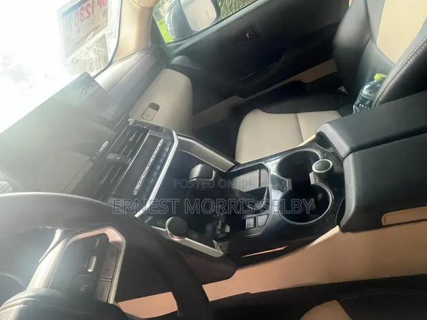 Toyota Land Cruiser 2022 Black