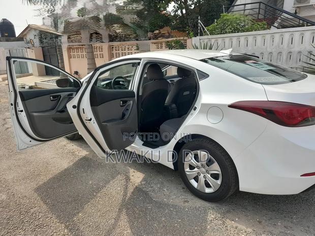 Hyundai Elantra 2016 White