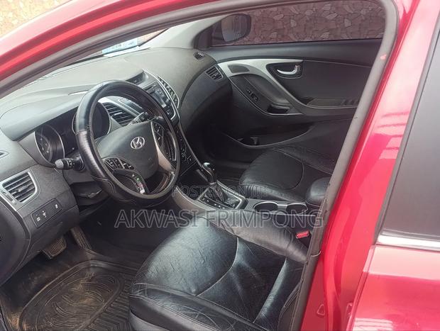 Hyundai Elantra Limited 4dr Sedan (1.8L 4cyl 6A) 2014 Red