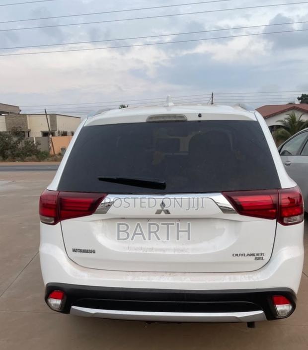 Mitsubishi Outlander SEL AWC 2018 White