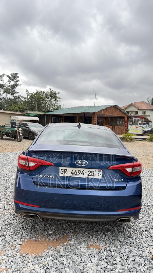 Hyundai Sonata Limited Sedan FWD (2.4L 4cyl 6A) 2016 Blue