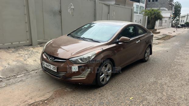 Hyundai Elantra SE Coupe FWD (1.8L 4cyl 6A) 2013 Brown