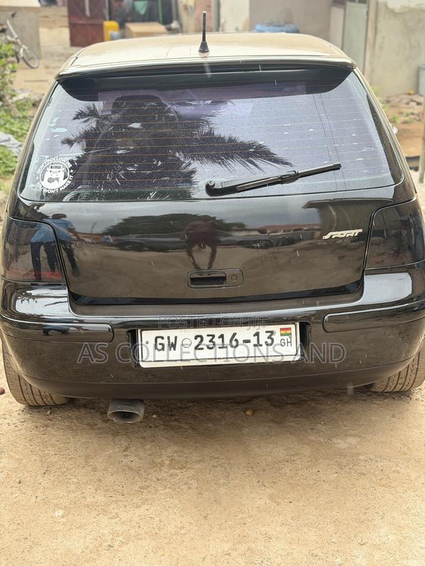 Volkswagen Golf 2000 Black