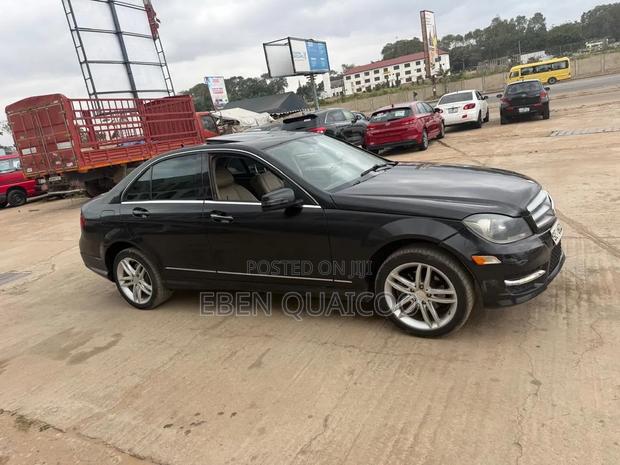 Mercedes-Benz C250 2012 Black