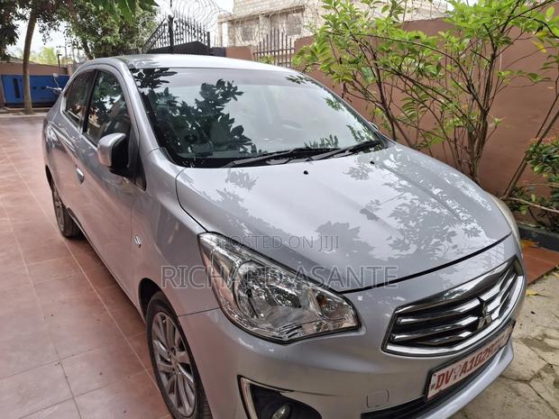 Mitsubishi Attrage 2016 Silver