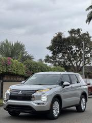 Mitsubishi Outlander 2021 Silver for sale