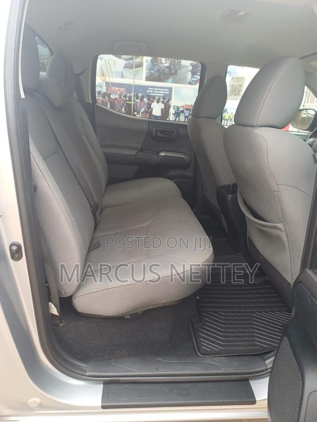Toyota Tacoma 2017 Gray