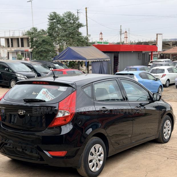 Hyundai Accent Sport Hatchback 2016 Black