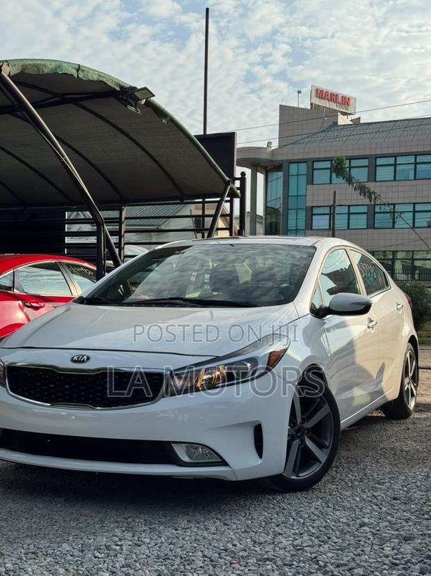 Kia Forte 2017 White