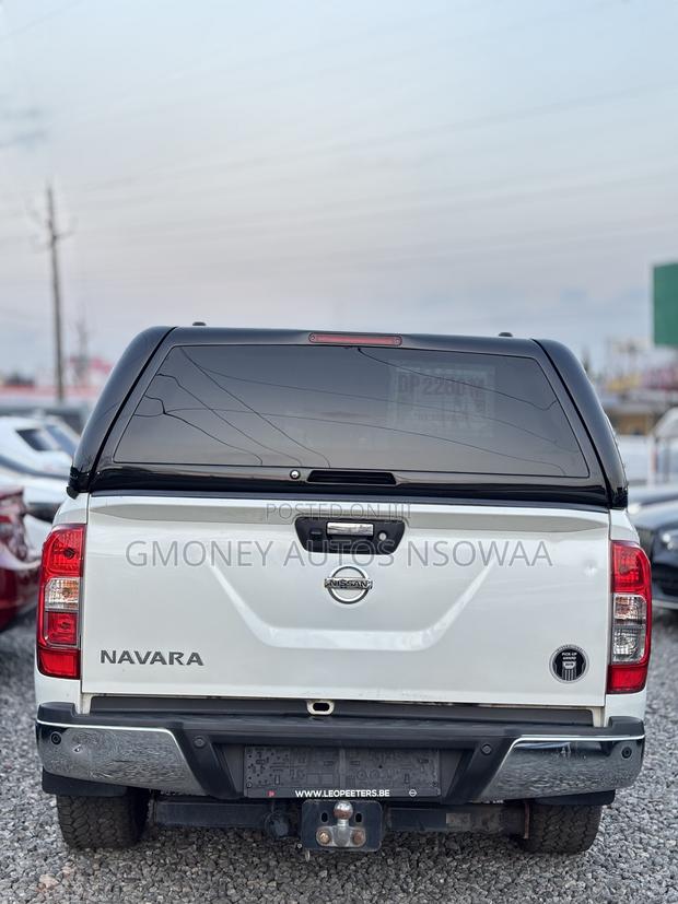 Nissan Navara 2018 White