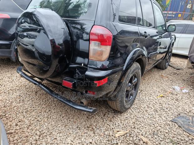 Toyota RAV4 2002 Black