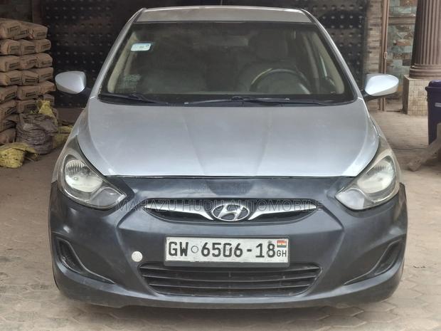 Hyundai Accent SE 2013 Silver
